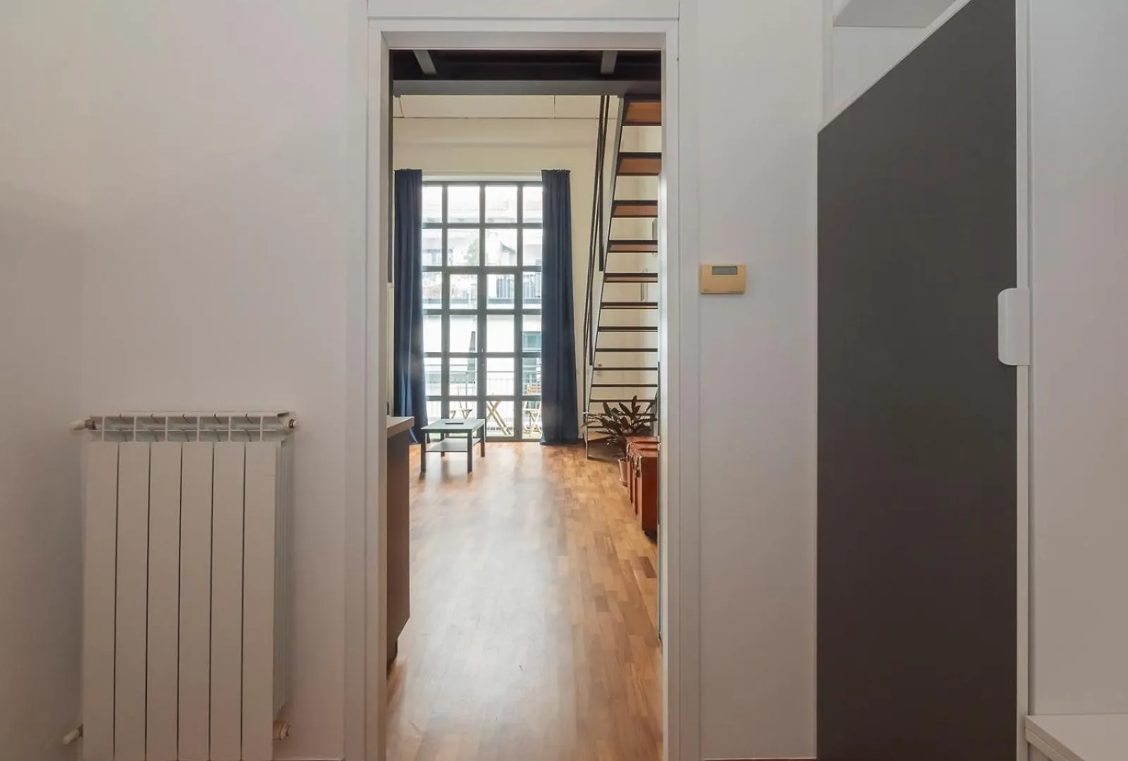 Xenia Apartments - Bright Loft Studio In Bovisa Area Milan Italy